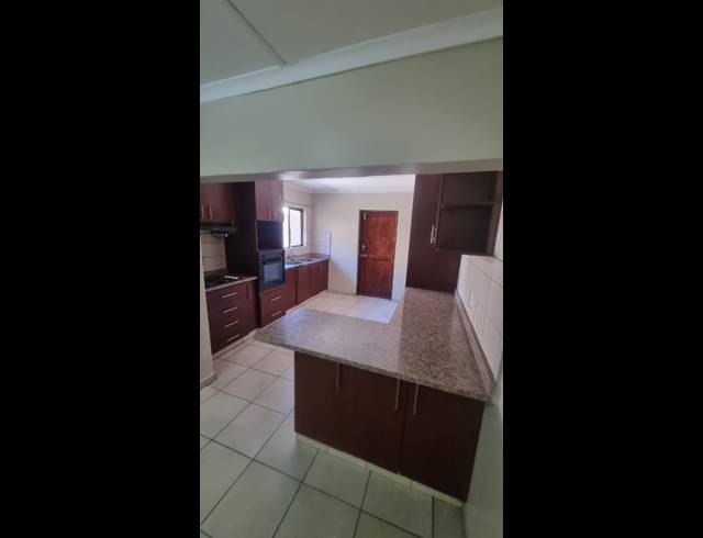 3 BEDROOM SIMPLEX FOR SALE IN ARBORETUM